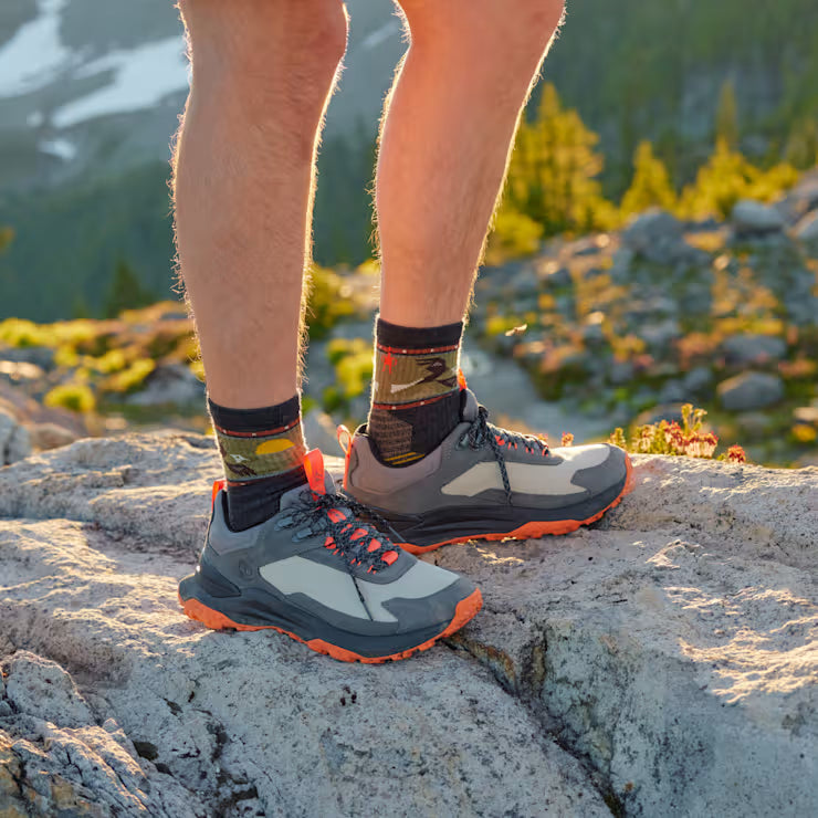 Smartwool Merino - Hike Soaring Mid Crew Socks - Image 2