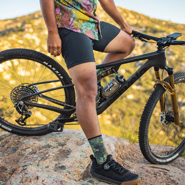Smartwool Merino - Bike Aloha Forest Print Crew Socks - Image 2